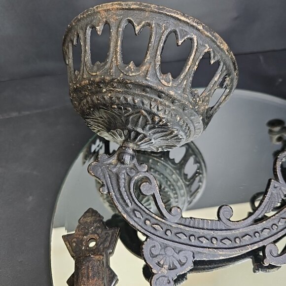 Antique Wall Mount Oil Lamp Holder Cast Iron Wall Sconce Swing Wall Bracket USA - Picture 8 of 14